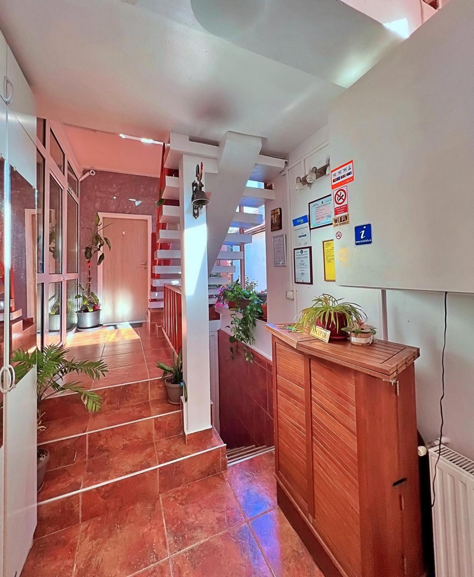 Guest house Pensiunea Hanna Brasov